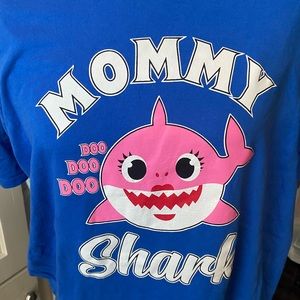 Mommy Shark Tee